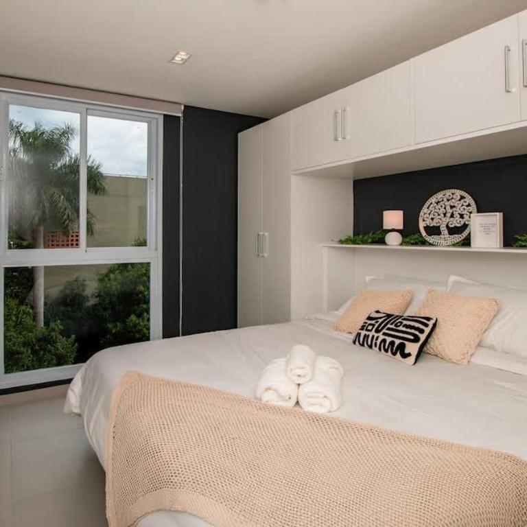 Modern Business Stay with Work Desk Pool and Gym - Apartamento - 14