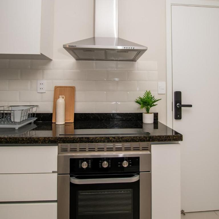 Modern Business Stay with Work Desk Pool and Gym - Apartamento - 16