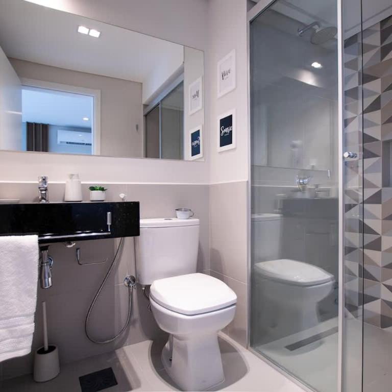 Modern Business Stay with Work Desk Pool and Gym - Apartamento - 21