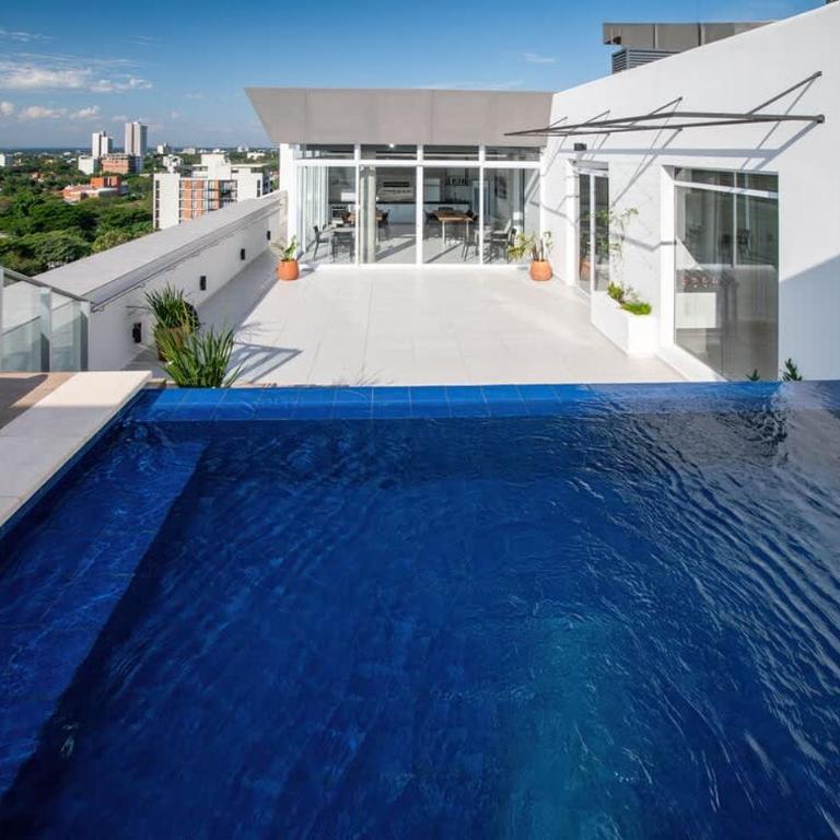 Modern Business Stay with Work Desk Pool and Gym - Apartamento - 25
