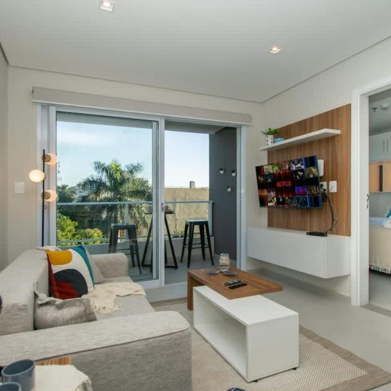 Business Stay with Fast Wi-Fi Pool and Workspace - Apartment - 12