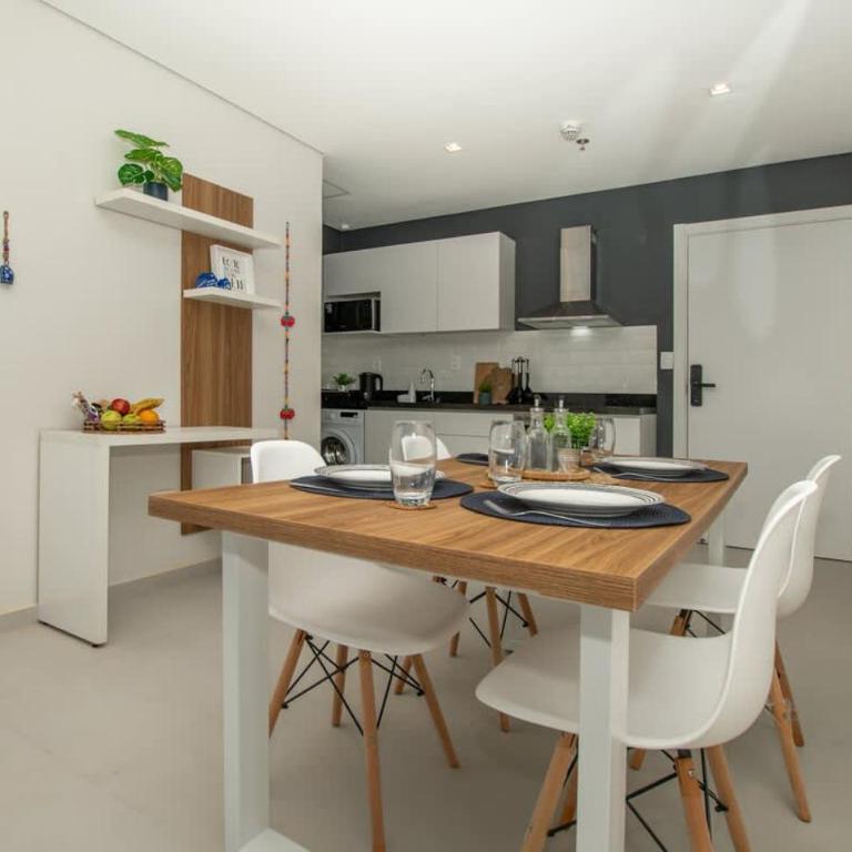 Business Stay with Fast Wi-Fi Pool and Workspace - Apartment - 18