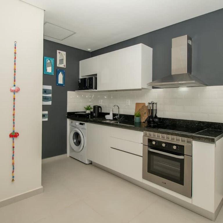 Business Stay with Fast Wi-Fi Pool and Workspace - Apartment - 22