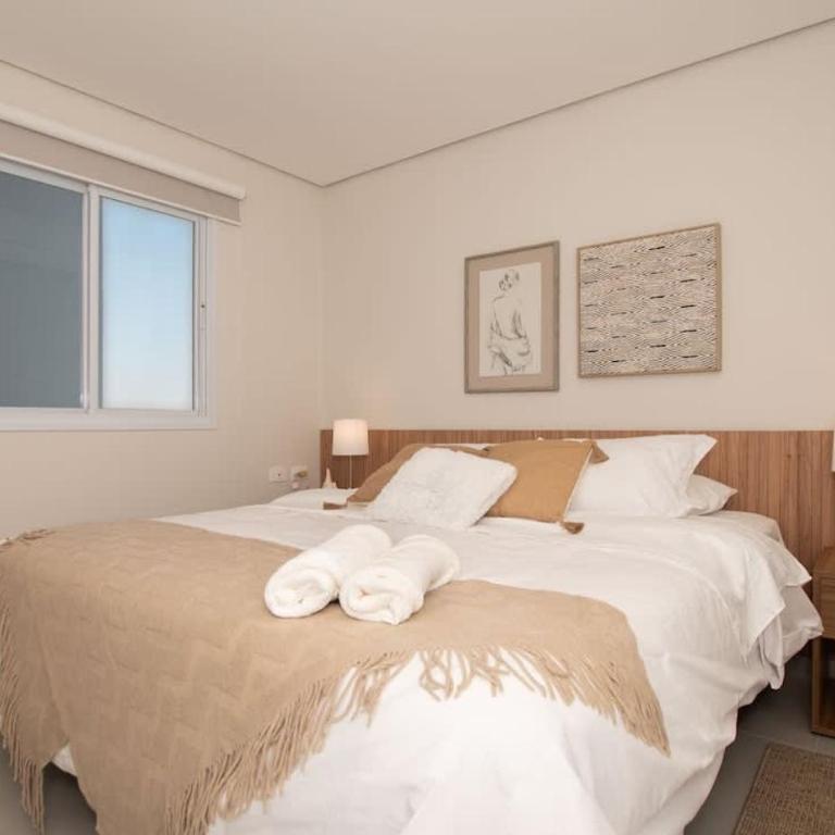 Stylish Hub Near Dining and Malls with Pool&Gym - Apartamento - 20