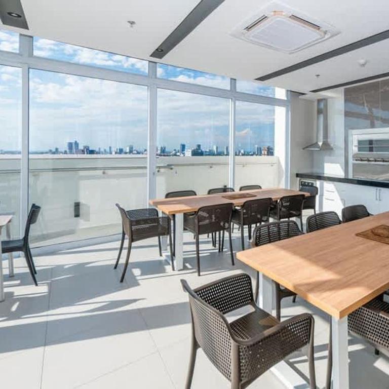 Modern Stay in Prime Area with Pool and Gym - Apartamento - 31