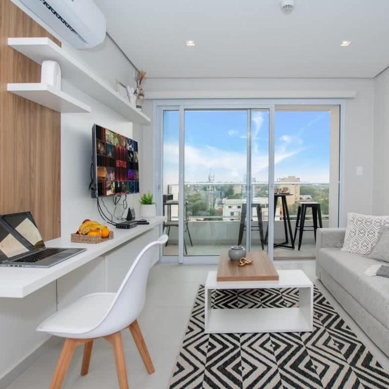 Vibrant Stay with Rooftop BBQ Pool and Near Malls - Apartamento - 2
