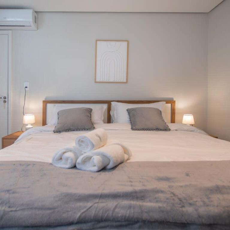 Vibrant Stay with Rooftop BBQ Pool and Near Malls - Apartamento - 18