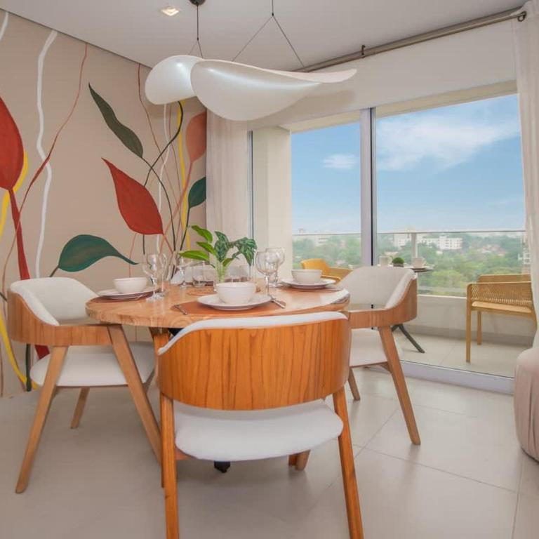 Business Apt with City Views and Great Location - Apartment - 1