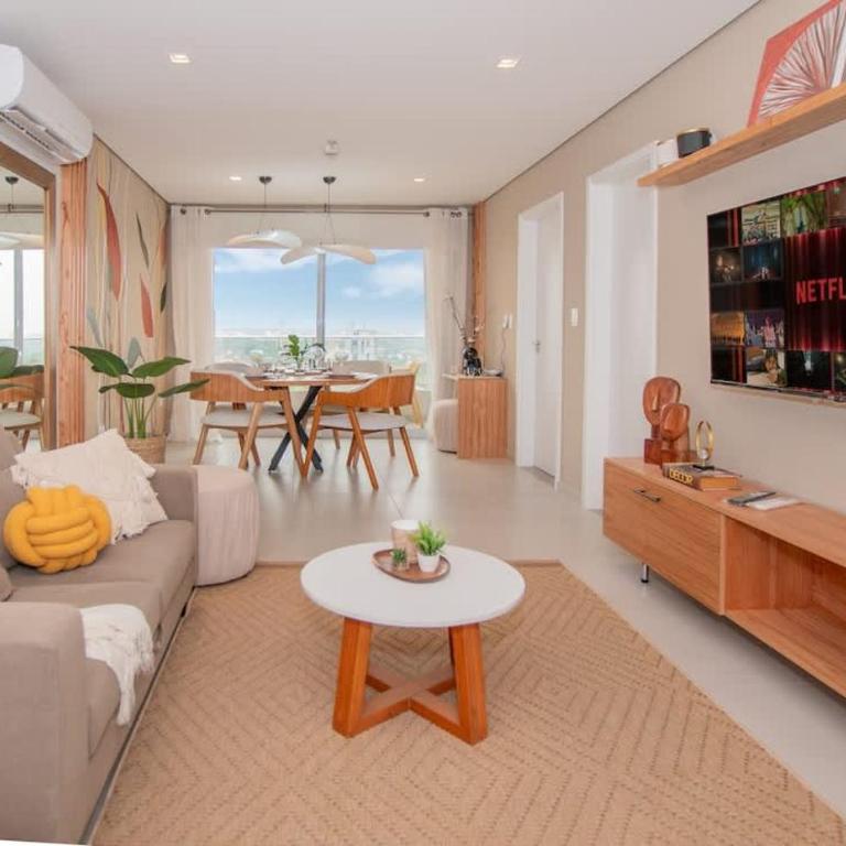 Business Apt with City Views and Great Location - Apartment - 11