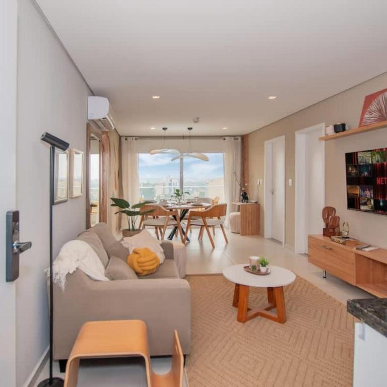 Business Apt with City Views and Great Location - Apartment - 9