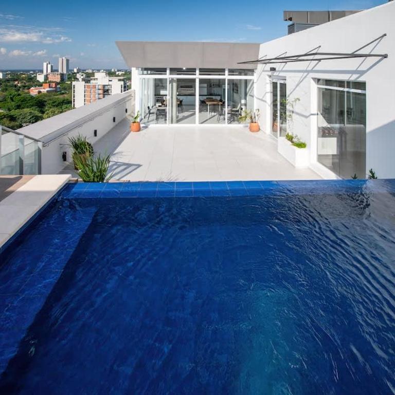 Business Apt with City Views and Great Location - Apartment - 34