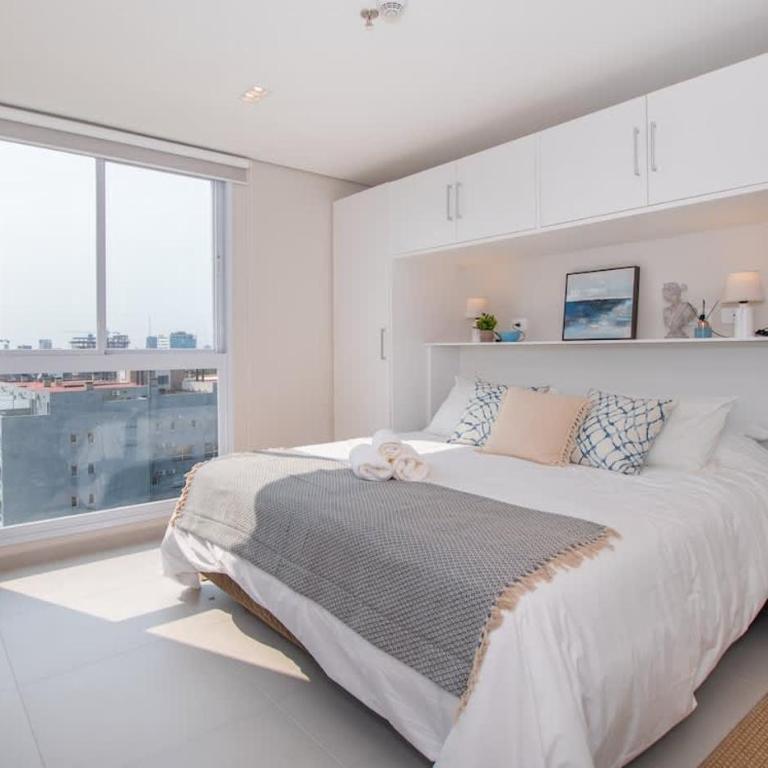 Business Apartment with City Views Pool and Gym - Apartment - 2