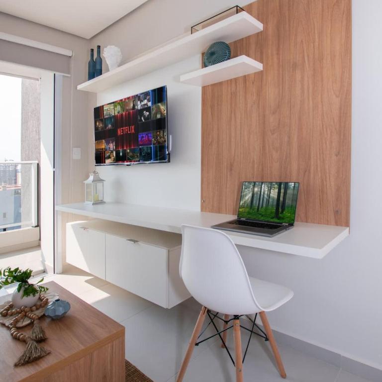 Business Apartment with City Views Pool and Gym - Apartment - 13
