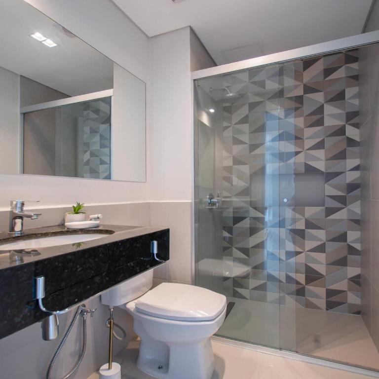 Business Apartment with City Views Pool and Gym - Apartment - 22