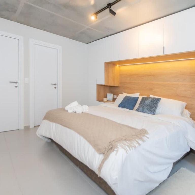 Spacious Apt in Great Location with Pool BBQ&Gym - Apartment - 17
