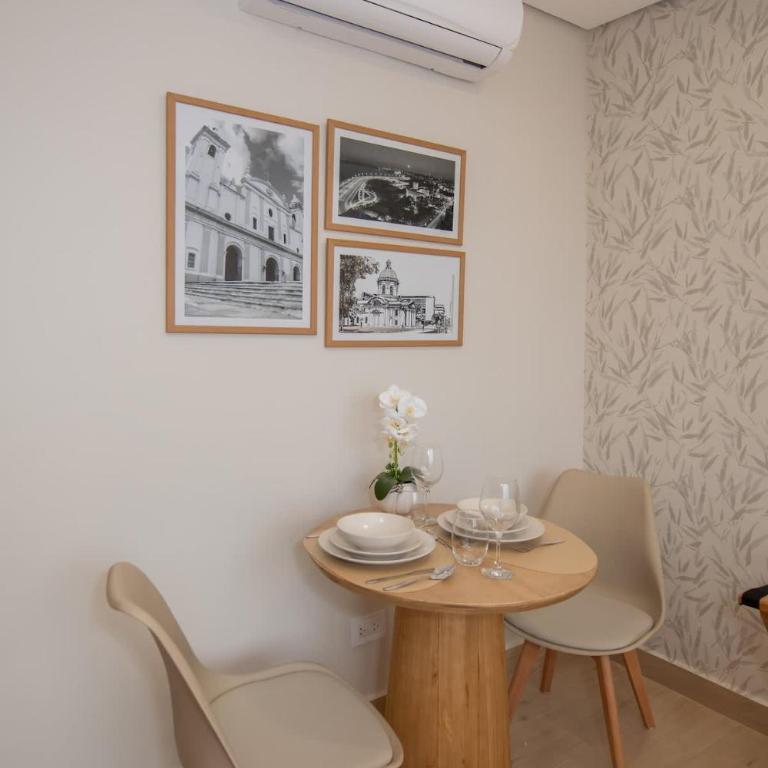 Bright Studio with Gym Rooftop Pool and City Views - Studio - 3