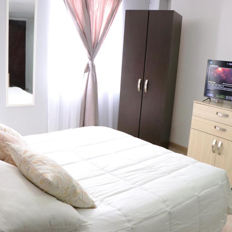 Acogedor apartaestudió, cerca Av de los estudiantes, Norte de la ciudad, Univesidades - One-Bedroom Apartment - 7