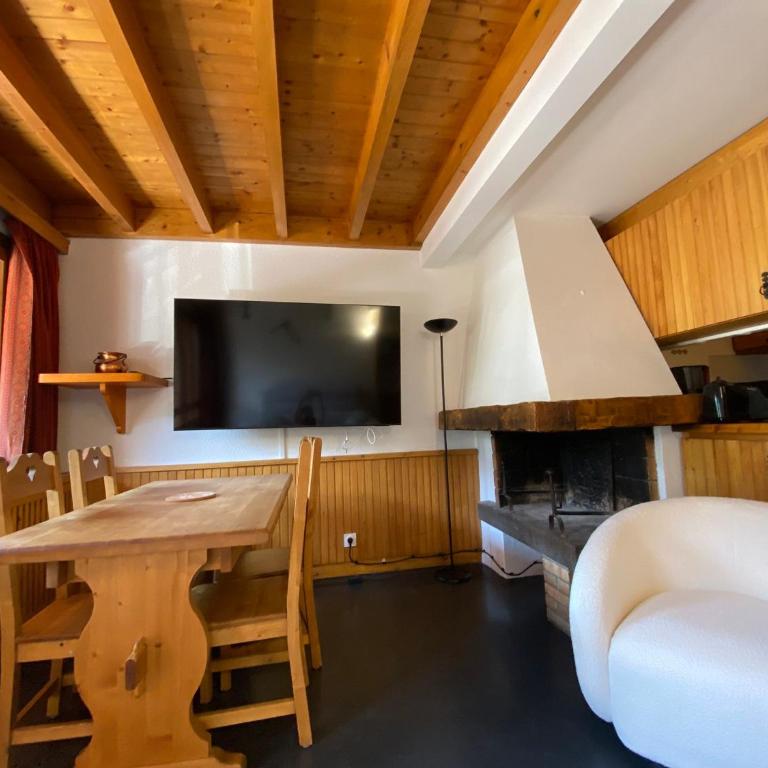 Duplex savoyard 6 pers au centre de Méribel avec wifi - FR-1-411-863 - Appartement - 11