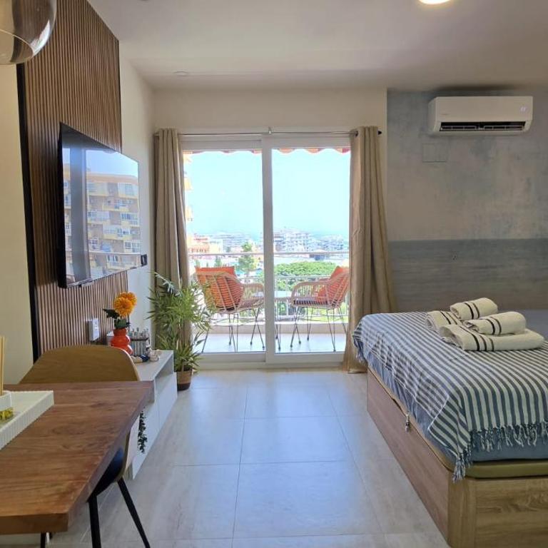 PAX Benalmádena Suites - Deluxe Queen Studio - 5