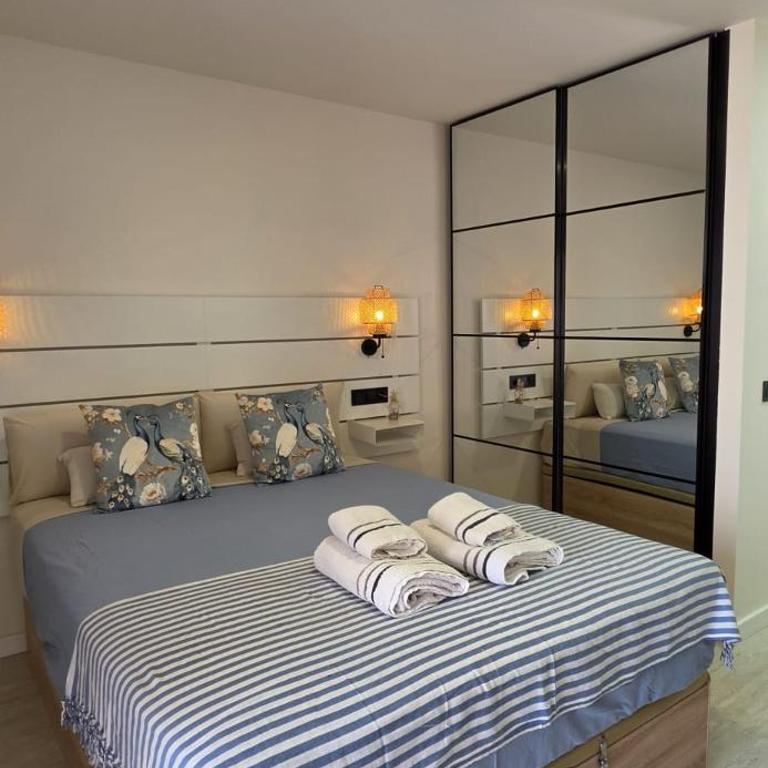PAX Benalmádena Suites - Deluxe Queen Studio - 7