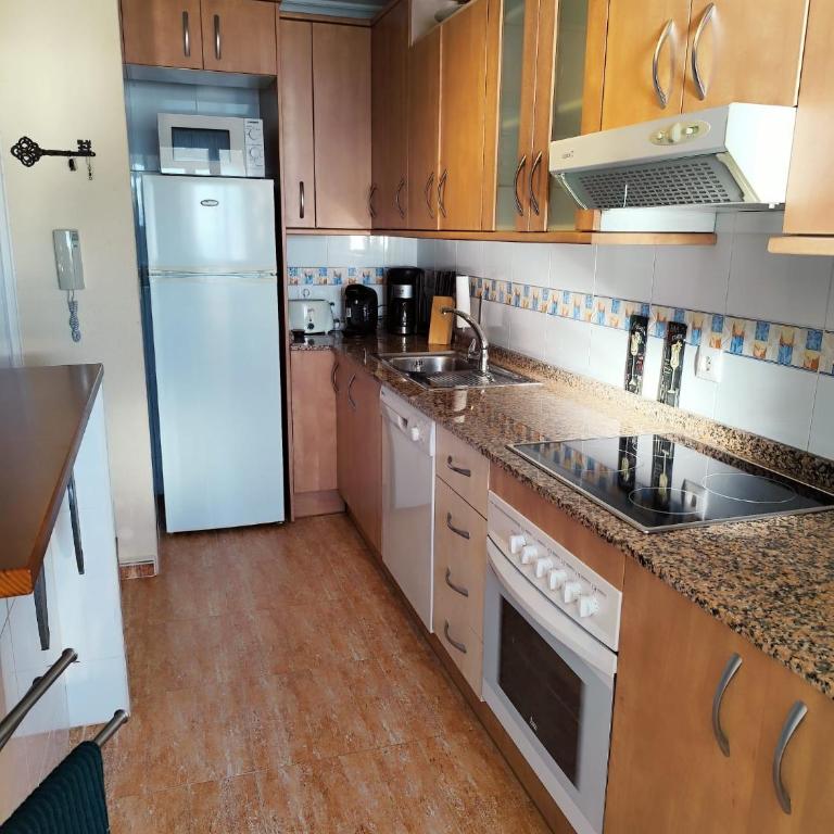 Haven uitzicht, bij strand en supermarkt - Appartement 1 Chambre - 7