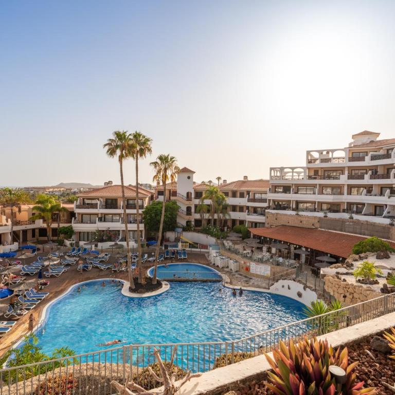 Sunny Terrace with Heated Pool View - Apartment mit 1 Schlafzimmer - 3