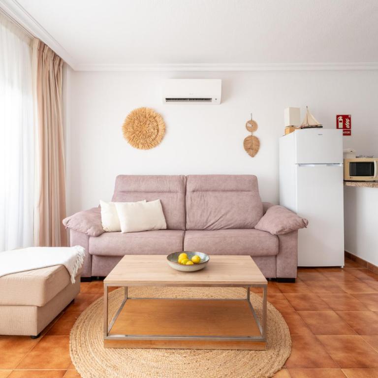 Sunny Terrace with Heated Pool View - Apartment mit 1 Schlafzimmer - 13