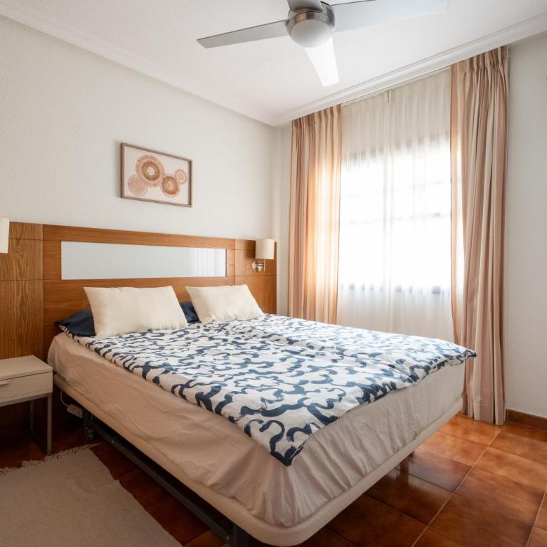 Sunny Terrace with Heated Pool View - Apartment mit 1 Schlafzimmer - 31
