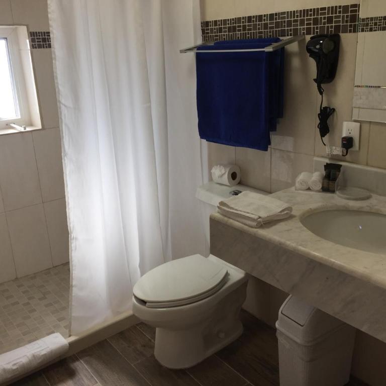 Hotel La Joya Isla Mujeres - Suite with Balcony - 1