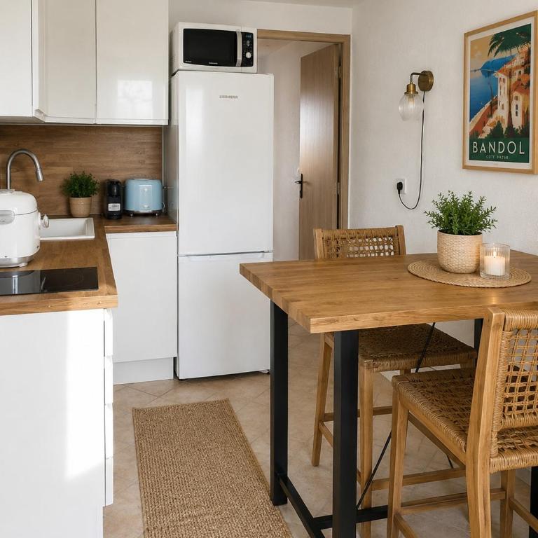 La Riviera, balcon sur la baie, plage et port à pied - Appartement 1 Chambre avec Balcon et Vue sur Mer - 2