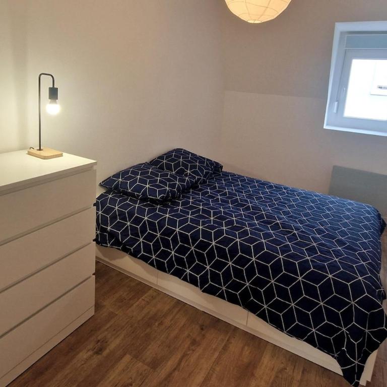 T2 lumineux rénové 1-4 pers parking tram 2 - Apartment mit 1 Schlafzimmer - 6