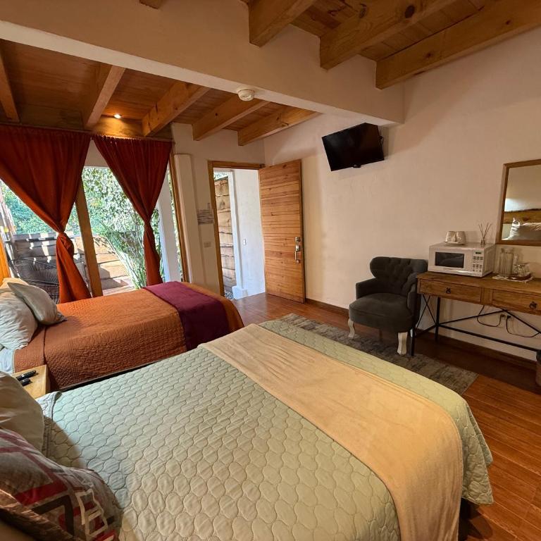 Encino House Hotel & Glamping Valle de Bravo - Habitación Familiar Deluxe - 3