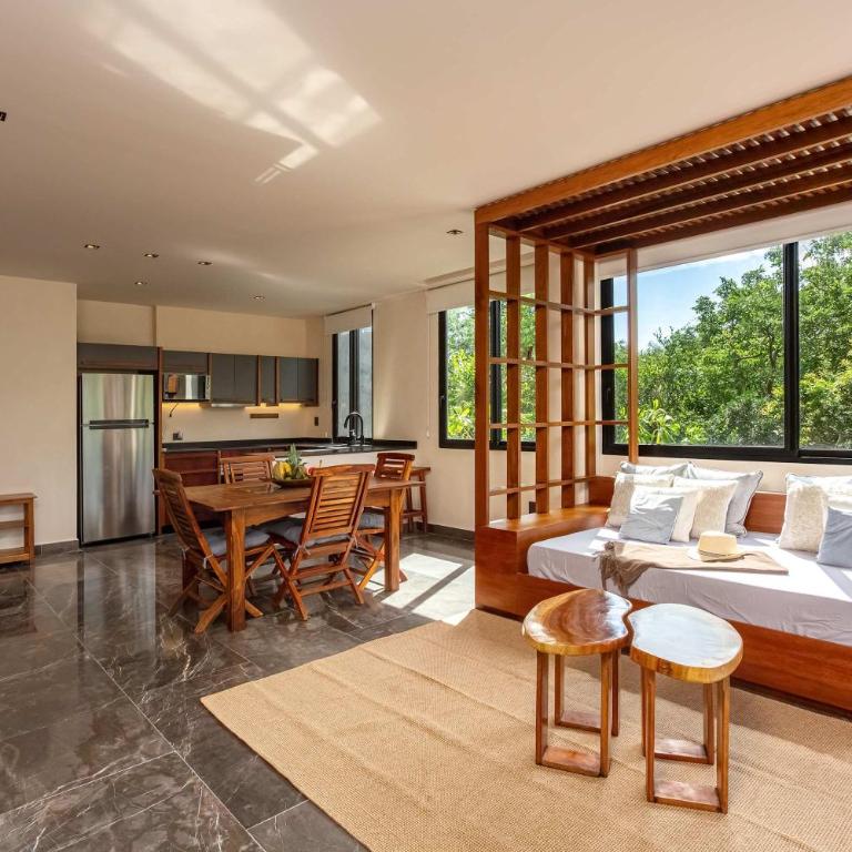 Modern 1BR Jungle View Retreat in Humana with Rooftop Pool - Apartment - 2
