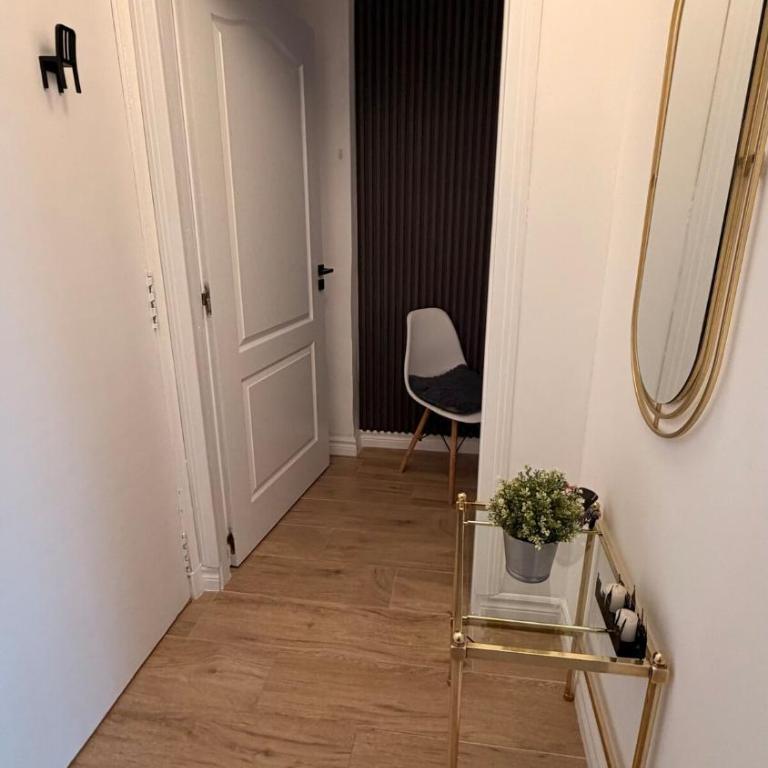 Moderno y Amplio 3 amb y Espacio de Trabajo - Two-Bedroom Apartment - 8