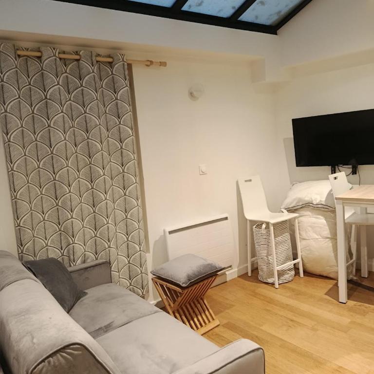 Coolness 5 minutes from Gare de Saint Paul - Appartement 2 Chambres - 1