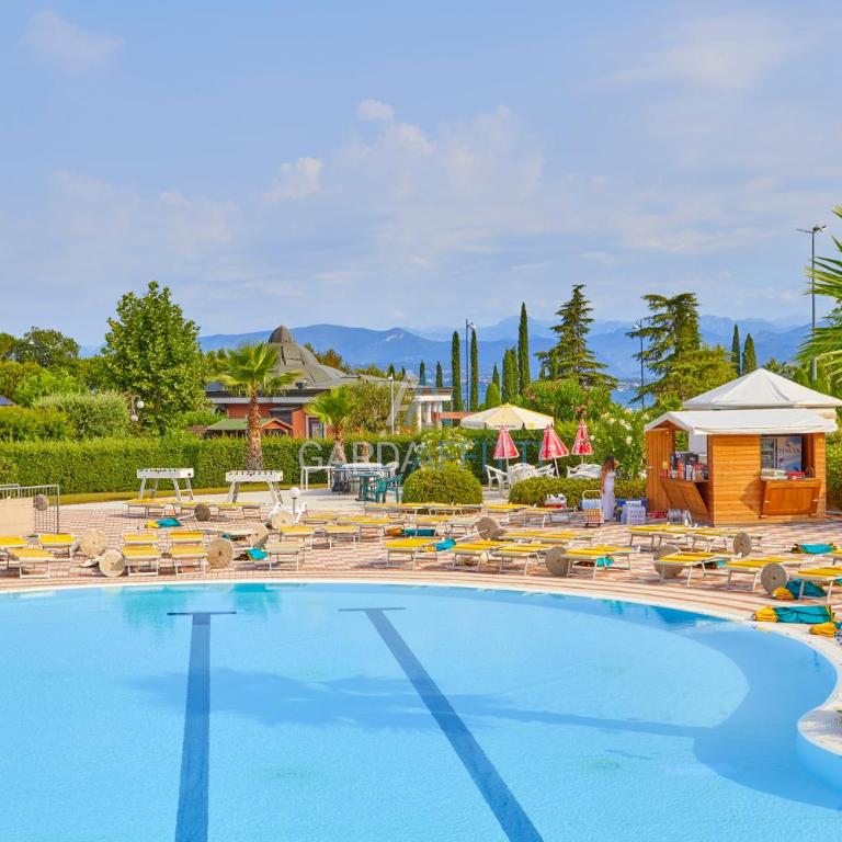 Platino Apartment - Jacuzzi privata con tre Piscine residenziali ed un bar a 200m dal Lago - Appartamentino su 2 Livelli - 39