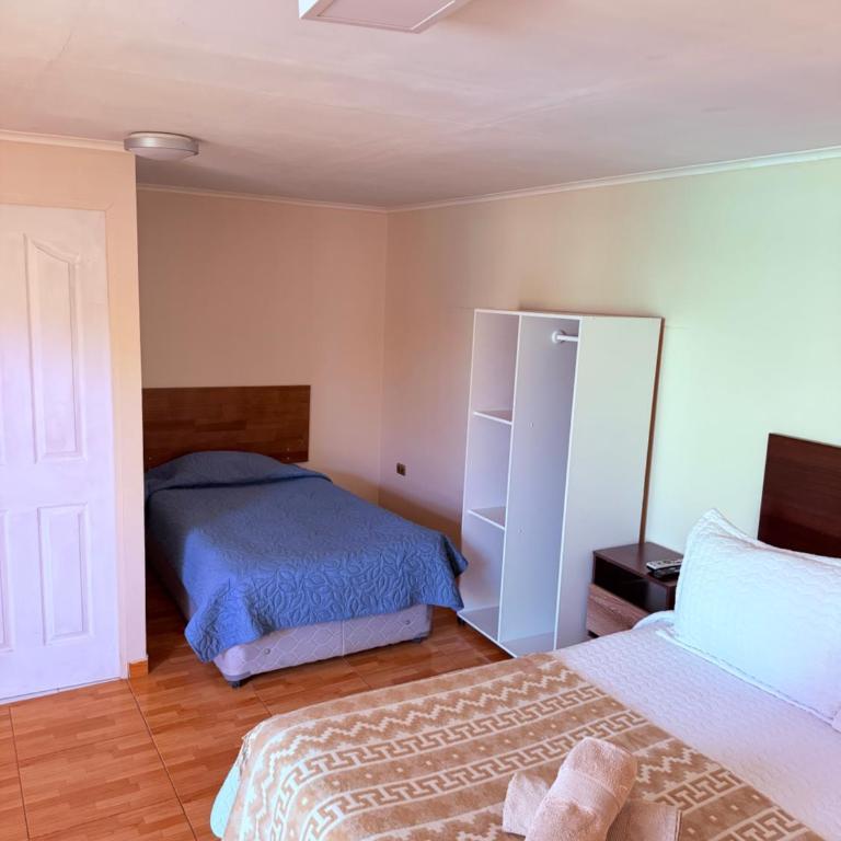 HOSTAL APANANTOR 1 - Habitación Deluxe (2 adultos + 1 niño) - 1