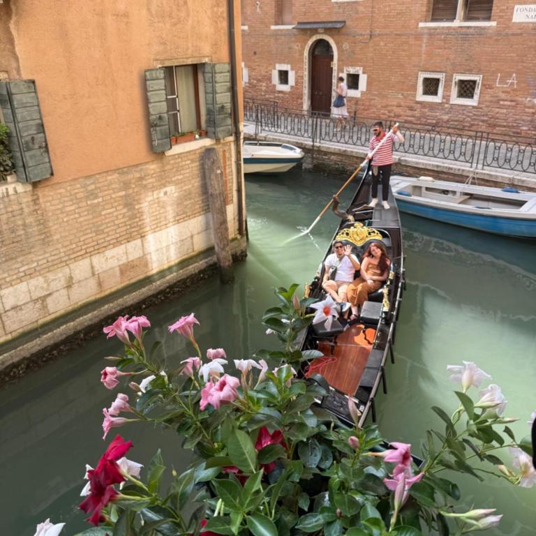 Corte de l'Ogio Apartment San Marco Canal View - Appartamento con 1 Camera da Letto - 1
