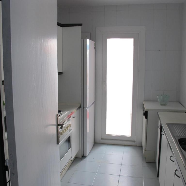 Apt in Playa den Bossa next Ushuaia, beachfront, reliable host - Apartamento de 2 dormitorios con balcón y vistas al mar - 5