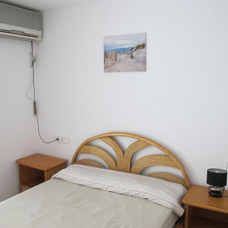 Apt in Playa den Bossa next Ushuaia, beachfront, reliable host - Apartamento de 2 dormitorios con balcón y vistas al mar - 17