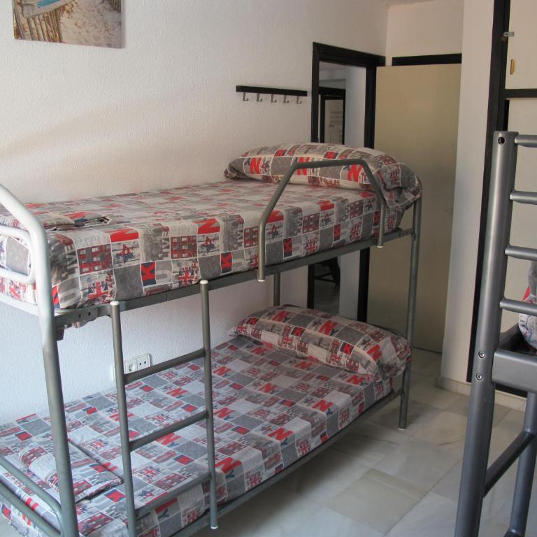 Apt in Playa den Bossa next Ushuaia, beachfront, reliable host - Apartamento de 2 dormitorios con balcón y vistas al mar - 22