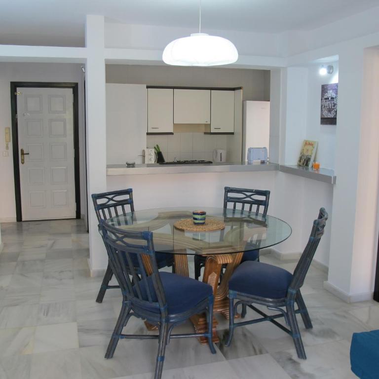 Apt in Playa den Bossa next Ushuaia, beachfront, reliable host - Apartamento de 2 dormitorios con balcón y vistas al mar - 31