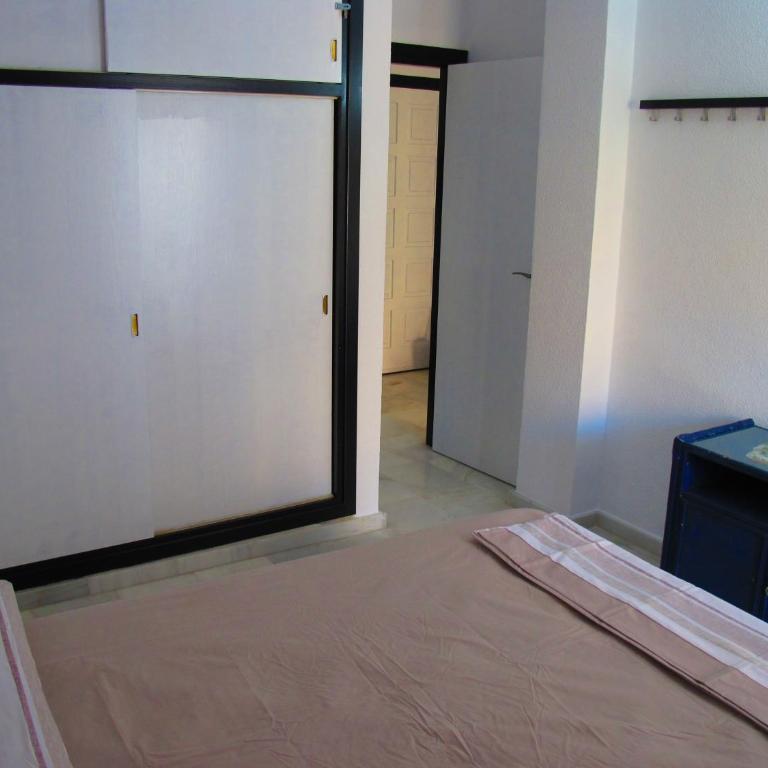 Apt in Playa den Bossa next Ushuaia, beachfront, reliable host - Apartamento de 2 dormitorios con balcón y vistas al mar - 39