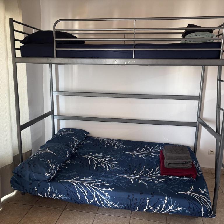 Apt in Playa den Bossa next Ushuaia, beachfront, reliable host - Apartamento de 2 dormitorios con piscina privada - 20