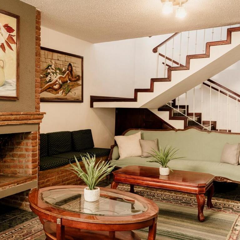 Best Location, Private Terrace, Valet Parking, AC - Villa - 42