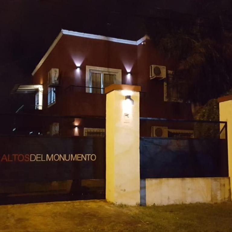 altos del monumento - Three-Bedroom Apartment - 1