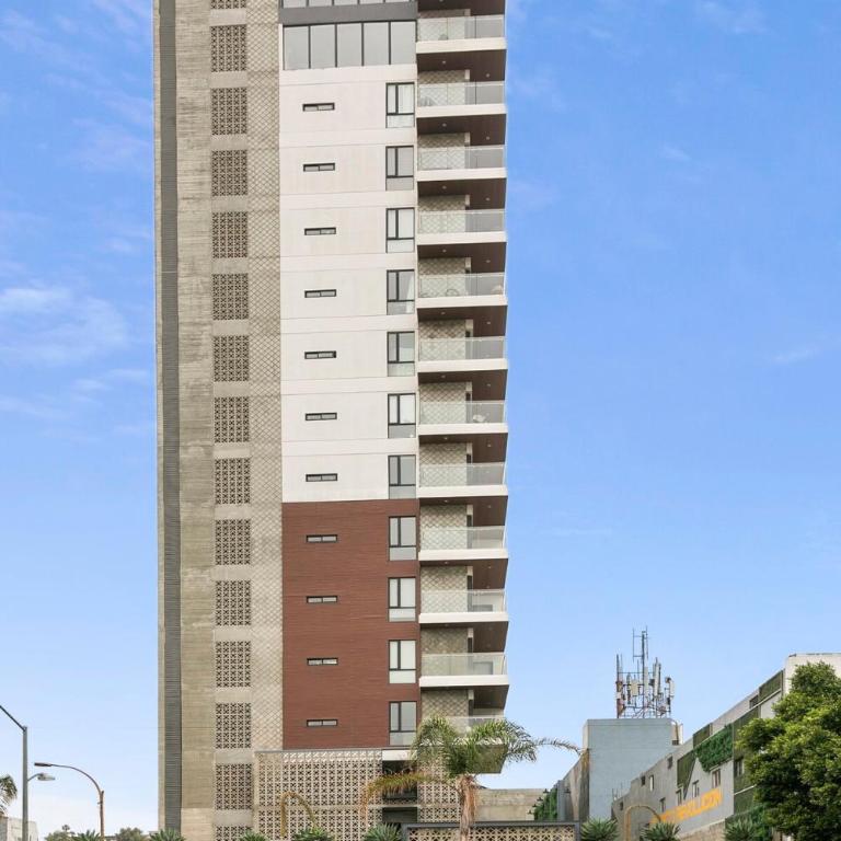 Downtown Balcony Views - 3 Beds, Gym & Lounge - Apartamento de 2 dormitorios - 8