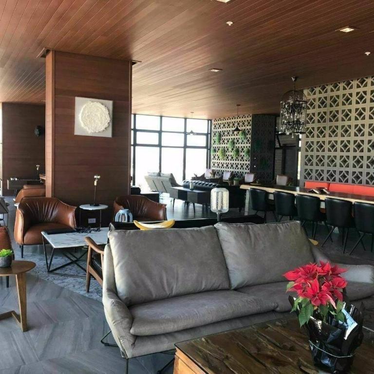 Downtown Balcony Views - 3 Beds, Gym & Lounge - Apartamento de 2 dormitorios - 9