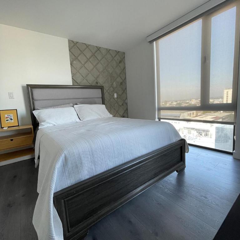 Downtown Balcony Views - 3 Beds, Gym & Lounge - Apartamento de 2 dormitorios - 11
