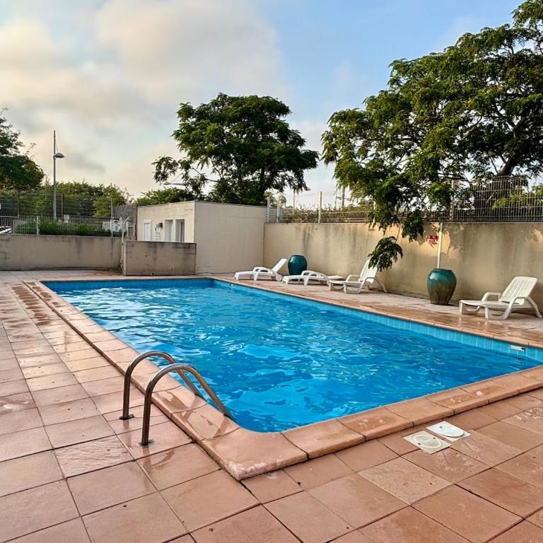 Studio vue mer, Piscine ,Parking, Rochelongue - Appartement 1 Chambre - 10
